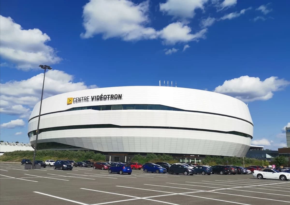 Les fefans du CH au centre Vidéotron pour les séries
